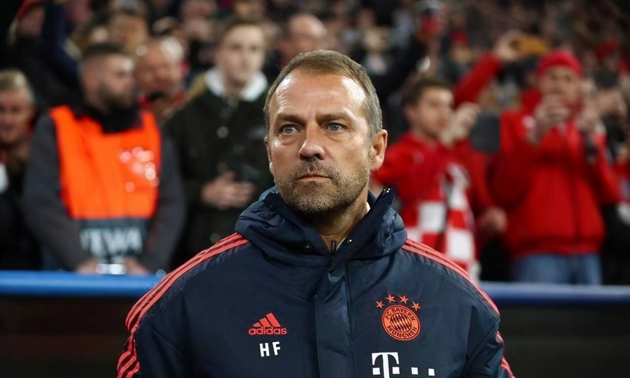 意大利主场大胜瑞士，提前锁定小组第一，士气大振的简单介绍