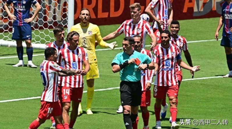 意大利主场大胜瑞士，提前锁定小组第一，士气大振的简单介绍